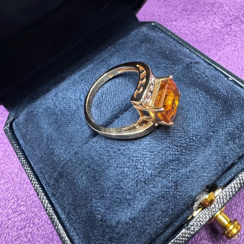 14kt Gold Citrine and Diamond Accent Cocktail Ring (2.4 tcw) - Picture 6 of 8